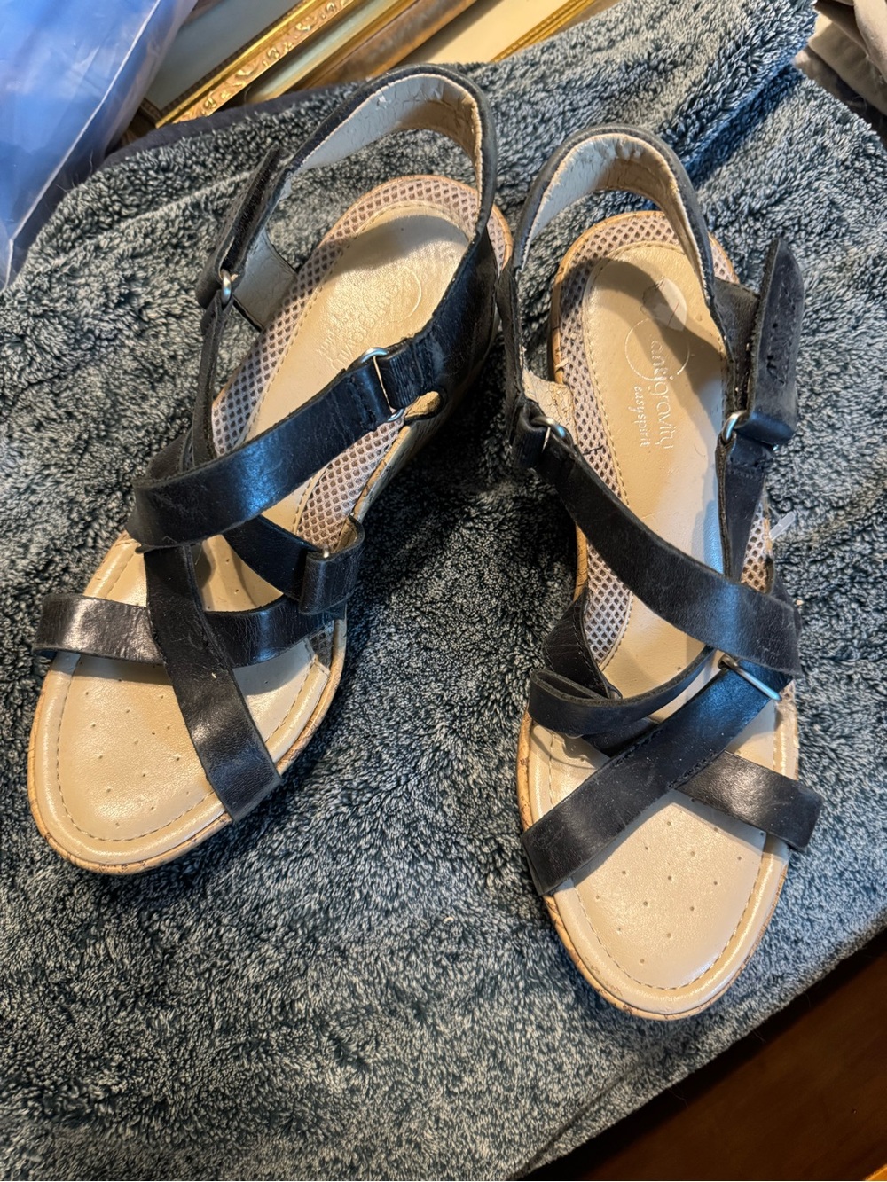 Easy Spirit Black Leather Crisscross Slingback Sandals